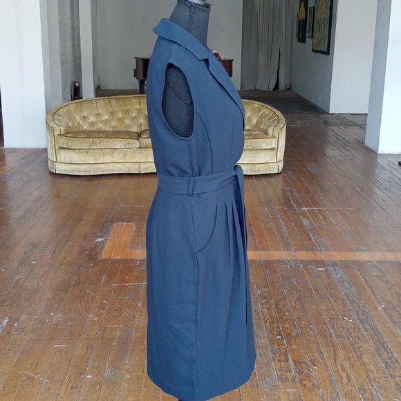 Elegant Navy Sleeveless Wrap Dress - Picture 8 of 12